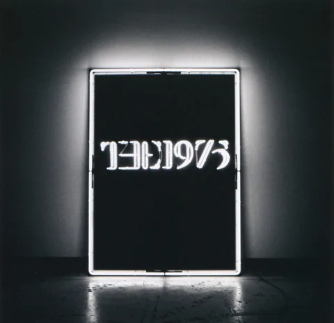 Обложка альбома «The 1975» — исполнитель THE 1975