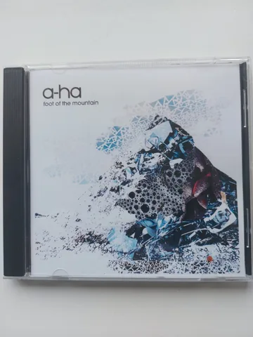 Обложка альбома «Foot Of The Mountain» — исполнитель A-HA