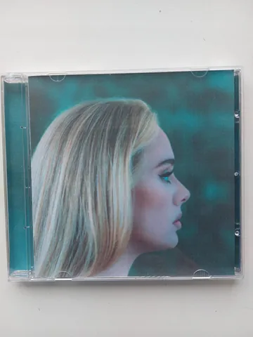 Обложка альбома «30» — исполнитель ADELE