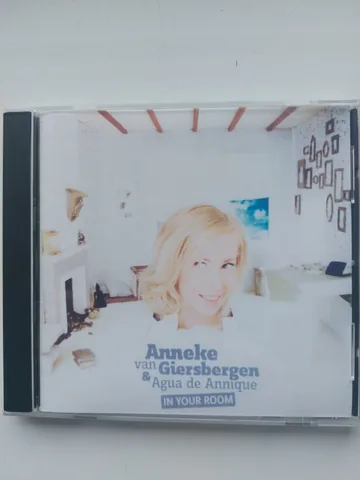 Обложка альбома «In Your Room» — исполнитель ANNEKE VAN GIERSBERGEN & AQUA DE ANNIQUE