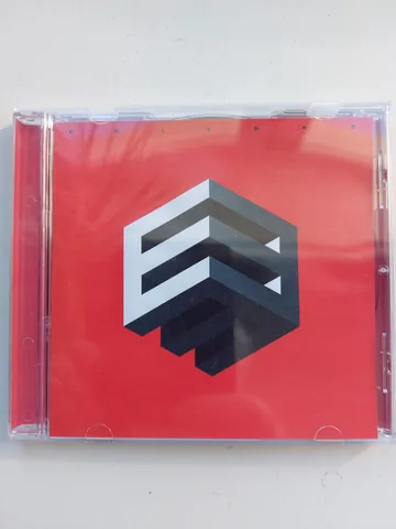 Обложка альбома «EBM» — исполнитель EDITORS