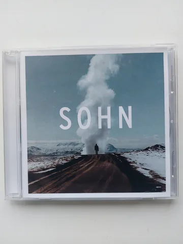 Обложка альбома «Tremors» — исполнитель SOHN