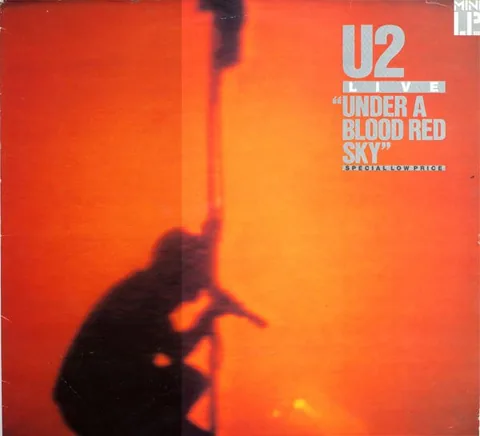 Обложка альбома «Live "Under A Blood Red Sky"» — исполнитель U2